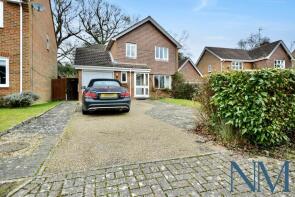 11, Alley Groves, Horsham RH13 8BN