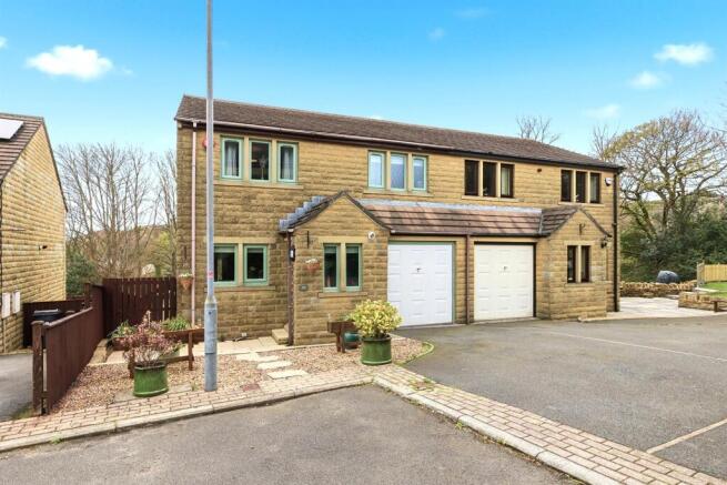 Bramleys Estate Agents - Royd Mount - Holmfirth (.
