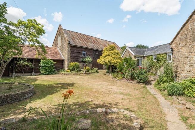 Lower Garden and Barn / Double Garage