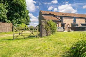 Walnut Tree Barn, Flixton Road, Harleston IP20 0EX