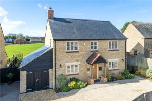 Oaktree House, Helmdon Road, Banbury OX17 2SQ