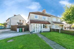 12, Reeds Avenue West, Wirral CH46 1RF
