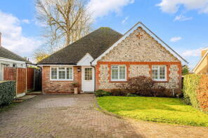 1, Appletree Close, Leatherhead KT22 9PL