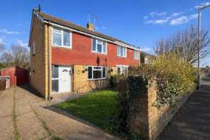 5, Chichester Close, Ashford TN23 4QB