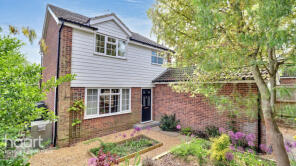26, Papeley Meadow, Bury St. Edmunds IP29 5DL