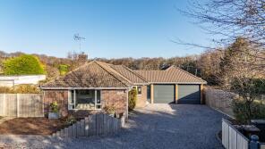 Wood Hall, Cholderton Road, Andover SP11 8LH