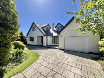 Holmefield Avenue, Cleveleys, FY5