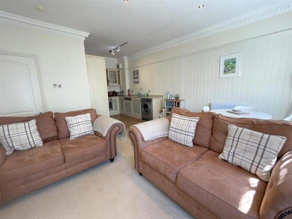 sitting room .jpg