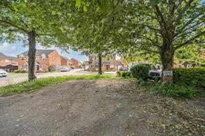11, Rowan Grove, Oxford OX4 7FD