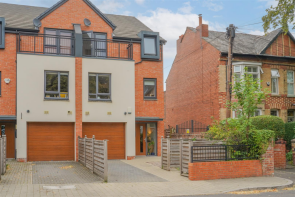 30, Whalley Grove, Manchester M16 8DN