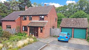 19, The Grange, Newark NG23 6EN
