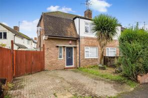 5, Greenfields Road, Reading RG2 8SF
