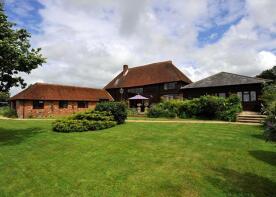 Stroodlands, Horsted Green, Little Horsted TN22 5TJ