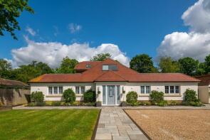 The Oaks, Dean Oak Lane, Reigate RH2 8PZ