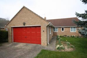 2, Walnut Close, Oakham LE15 7QQ