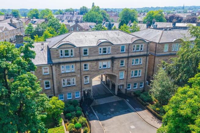 Top Floor with Views