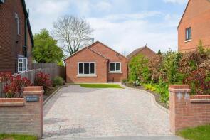 Oakdale, Moor Lane, Murton, York YO19 5UH