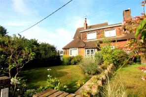 Hill Crest, Hoath Corner To Oakenden Lane, Edenbridge TN8 7BT