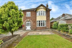 Manaros, Wrexham Road, Caergwrle, Cefn-y-bedd LL12 9DF