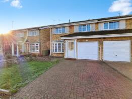 98, Ashdown Avenue, Farnborough GU14 7DN