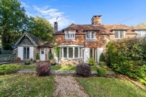 Hops, Beech Green Lane, Hartfield TN7 4DB