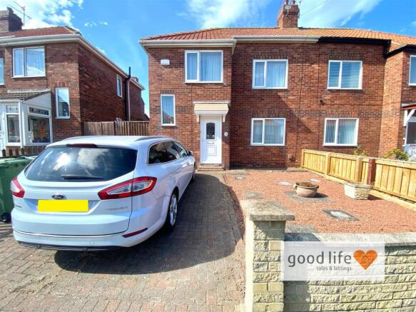 20260812_143132968_iOS25 AYSGARTH AVENUE.jpg