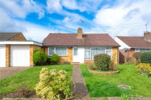 3, Swans Close, St. Albans AL4 0TL