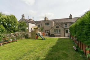 64, Mona Street, Amlwch LL68 9AW