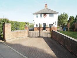 1 Corner House, Northfield Avenue, Mansfield NG19 8SG
