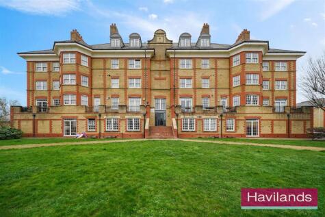 Donovan Place, Winchmore Hill