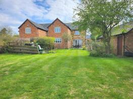 1, The Old Rickyard, Daventry NN11 3TL