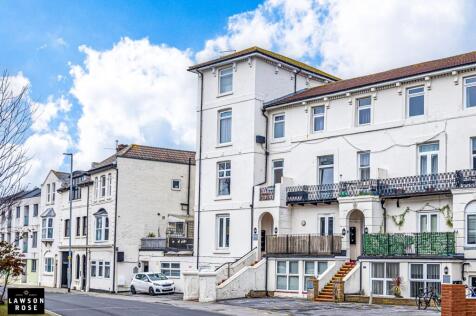 Clarendon Road, Sheraton Gate, PO4