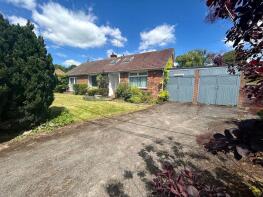 Otarawairere, Henley Street, Luddesdown, Gravesend DA13 0XB