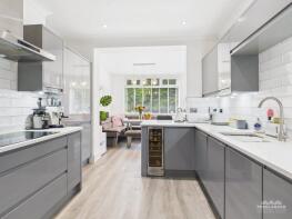 6, Ringwood Avenue, Newport NP19 9DW