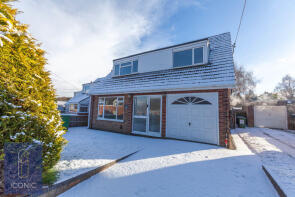 Delwood, The Street, Felthorpe NR10 4DH