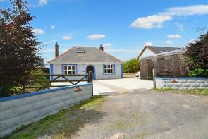 Maes-y-celyn, Llandissilio, Clunderwen SA66 7QD