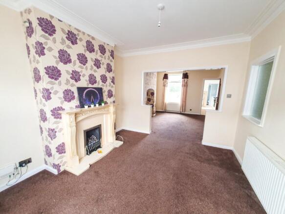 Lounge/Dining Room