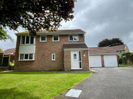 4, Clare Court, Loughor, Swansea SA4 6UH