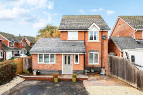 17, Maes Y Celyn, Guilsfield, Welshpool SY21 9BL