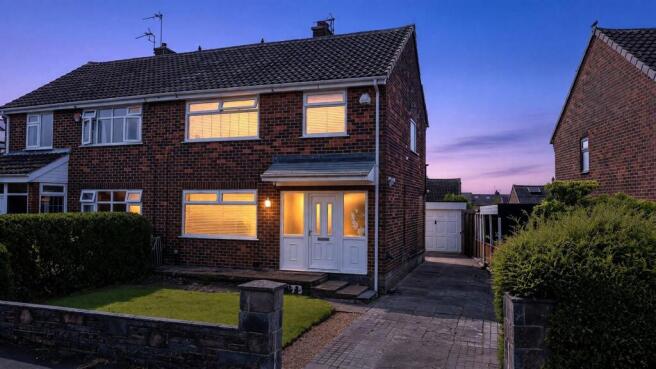 Eagle Crescent For Sale