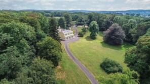 Clearbrook Hall, C2058 From Llanarthney To Porthyrhyd, Llanarthne, Carmarthen SA32 8HT