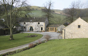Hassop Barn, School Lane, Bakewell DE45 1NS