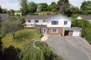 4, Bryn Gollen, Mold CH7 5QZ