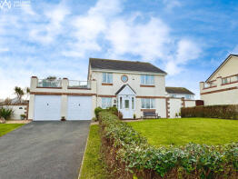 23 Inland View, Trearddur Road, Trearddur Bay, Holyhead LL65 2WB