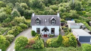 Willowbank, The Bay, Cairndow PA27 8DE