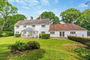White Oaks, Lewes Road, Isfield TN22 5TY
