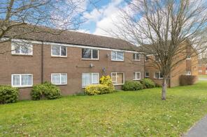 3, The Grattons, Horsham RH13 0QL