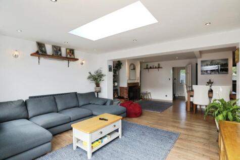 Sycamore Lane, Stafford, Staffordshire, ST17