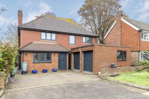 Broomfield, Sunbury-On-Thames