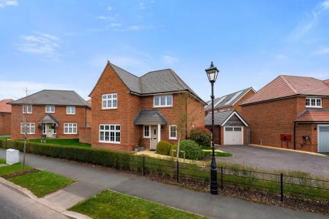Bishop Gardens, Woodford, SK7